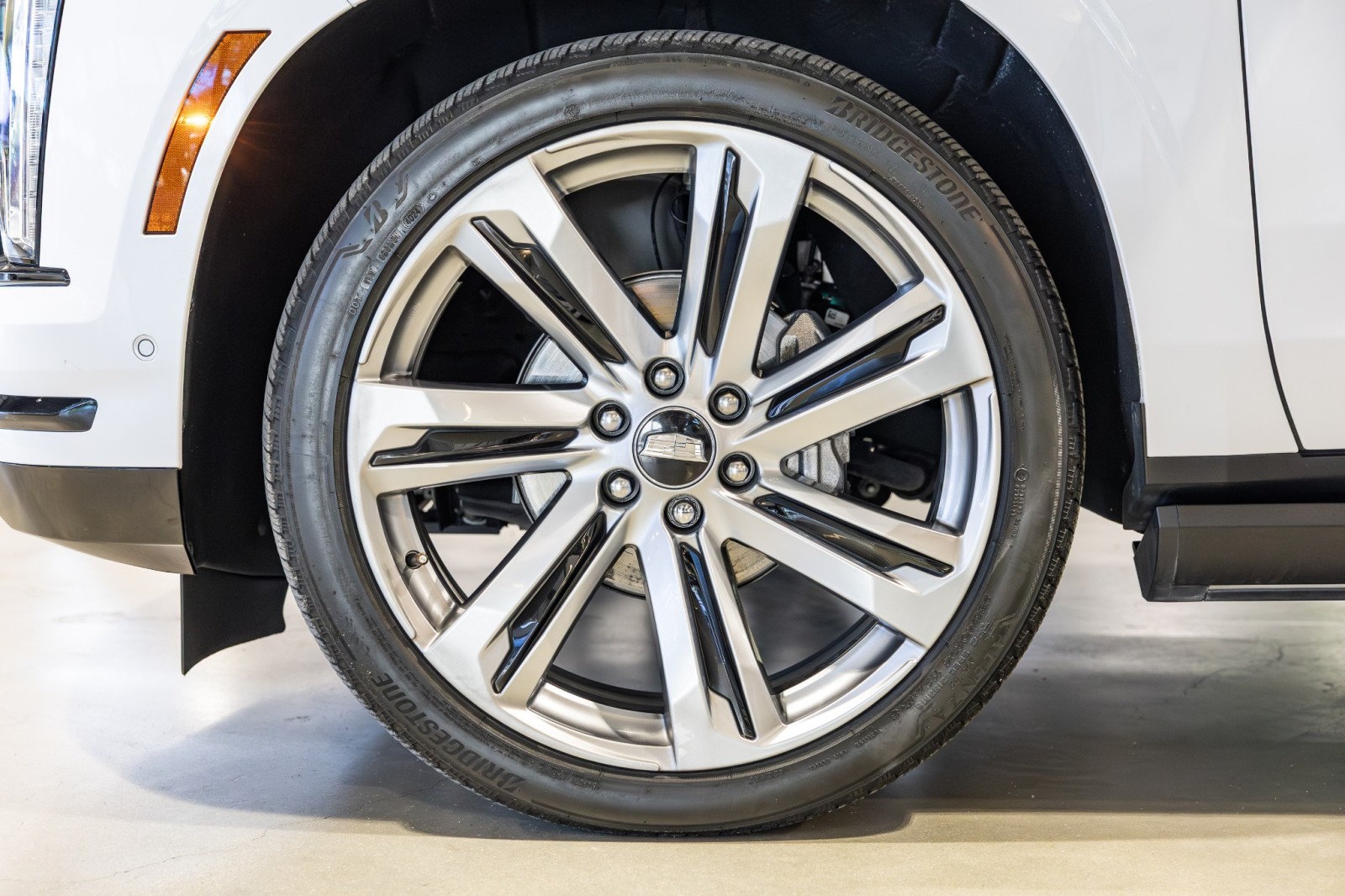 Used Car 2025 Cadillac Escalade  4wd Sport Platinum - 24 Inch Wheels - Crystal White Paint For Sale Under $120,000 In Boerne, Texas