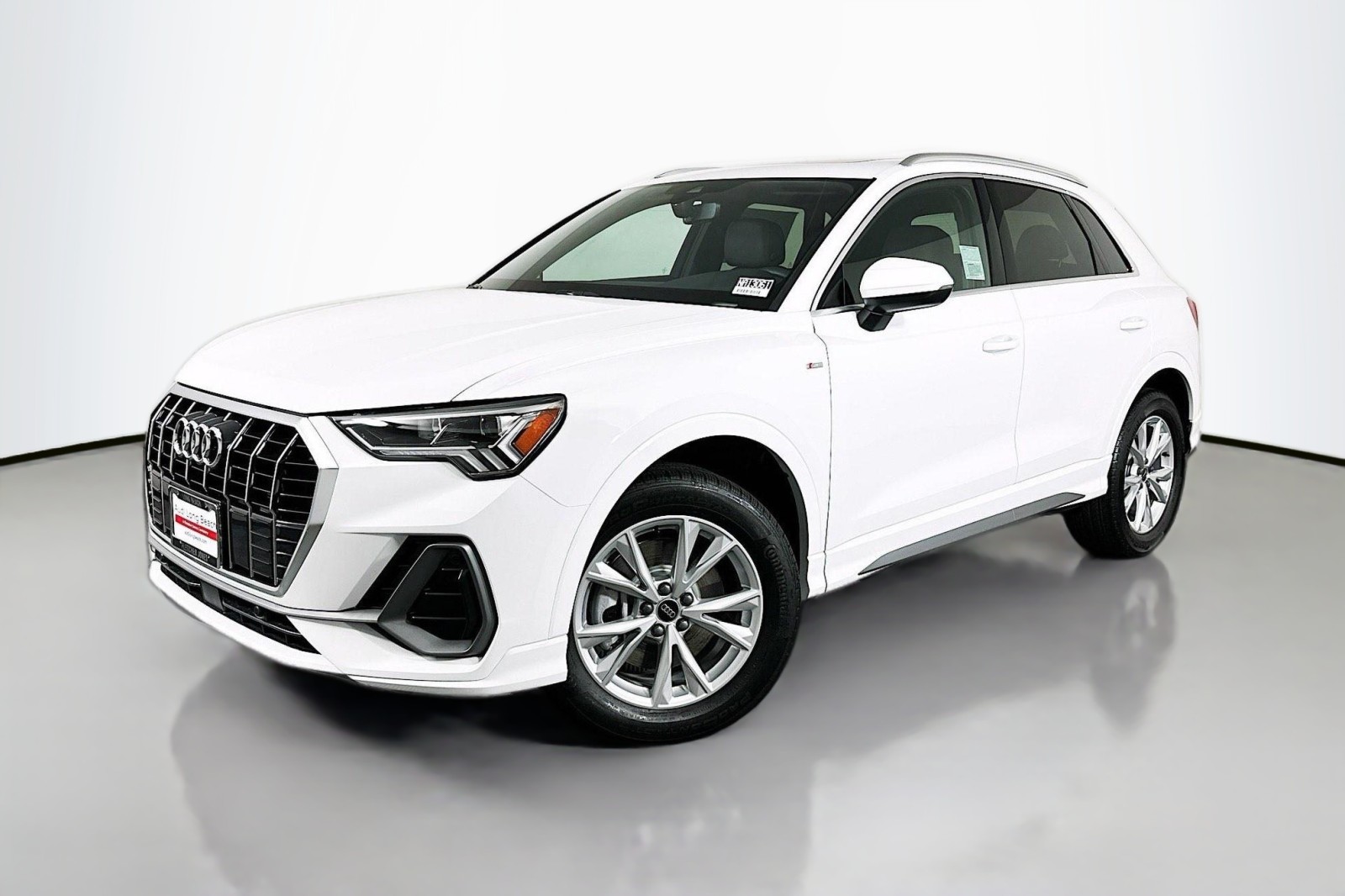 2025 Audi Q3 45 TFSI S Line Premium quattro's photo