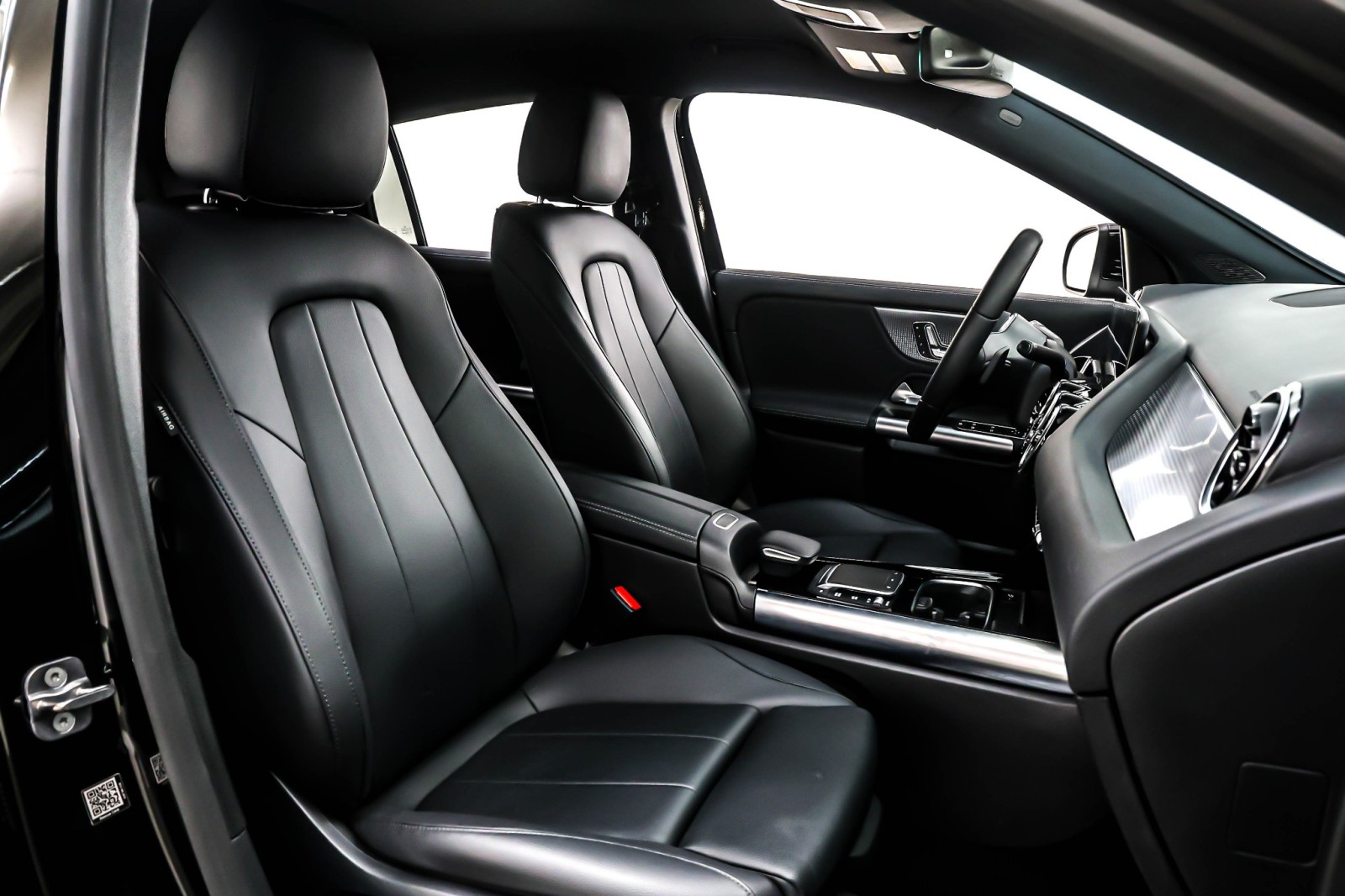 Certified Used 2023 Night Black Mercedes-Benz GLA 250 SUV image 8