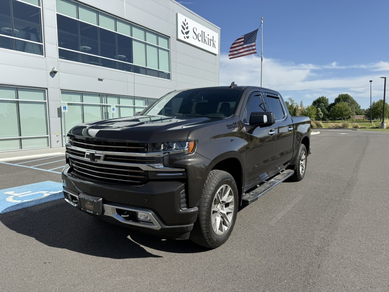 Oxford Brown Metallic 2022 Chevrolet Silverado 1500 Pickup Truck Four-Wheel Drive Automatic