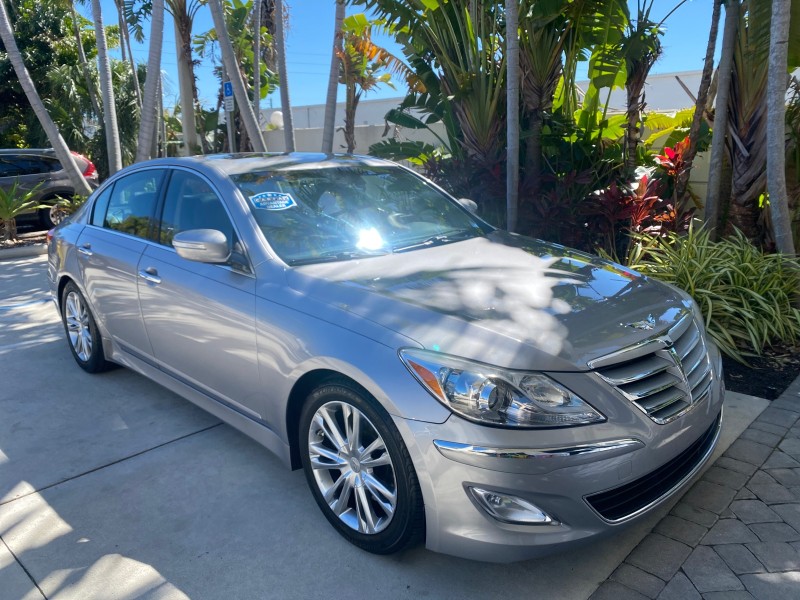2012 Hyundai Genesis 3.8L SUNROOF PREM PKG in , 