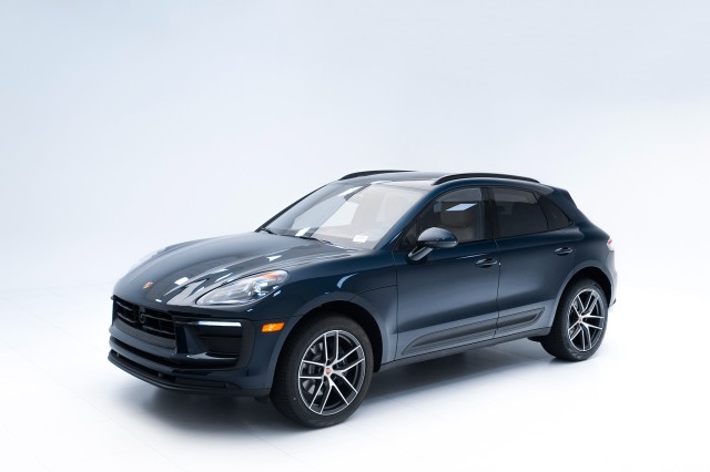 2023  Macan  in , 