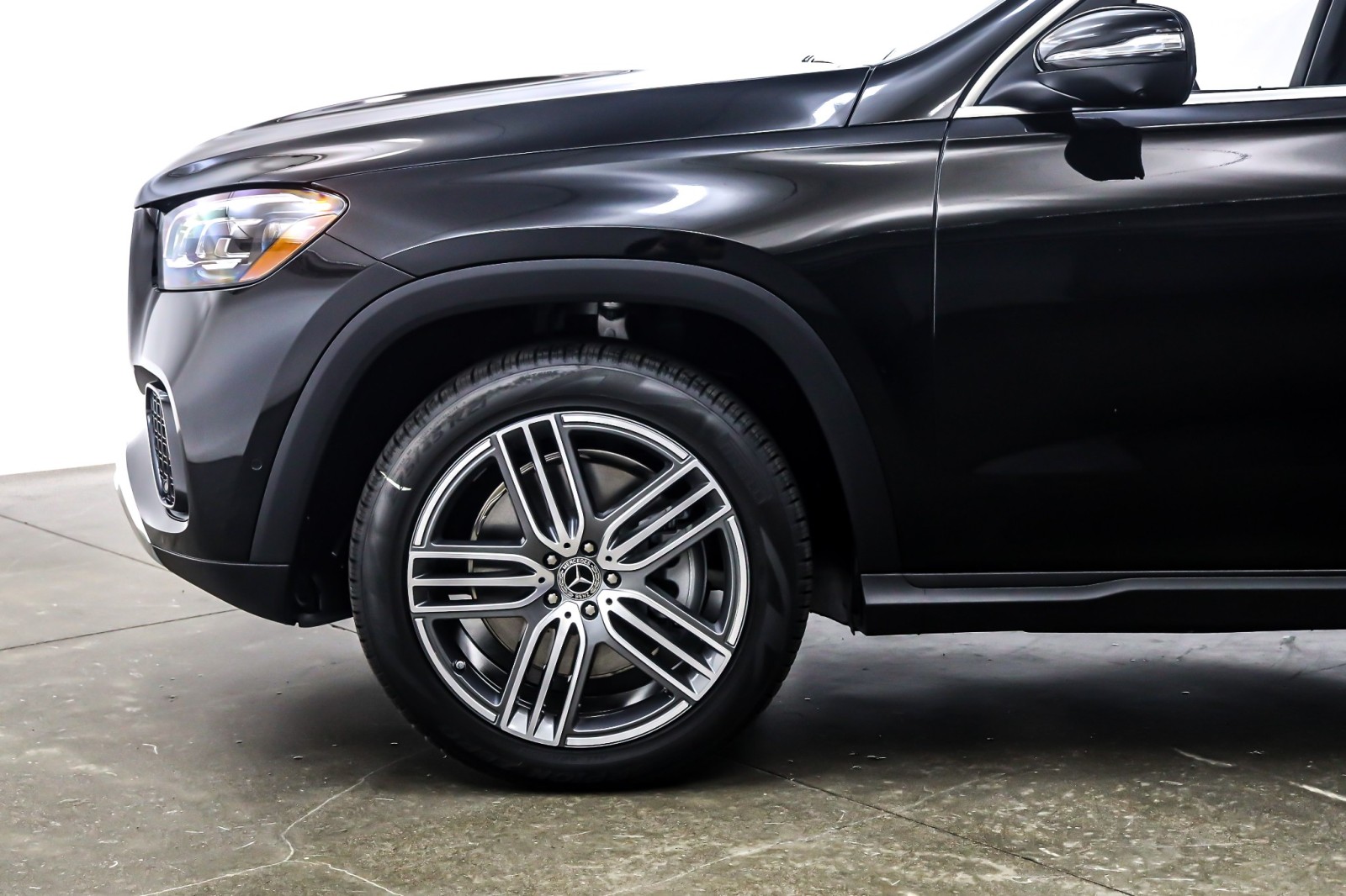 New 2026 Obsidian Black Metallic Mercedes-Benz GLS 450 image 10