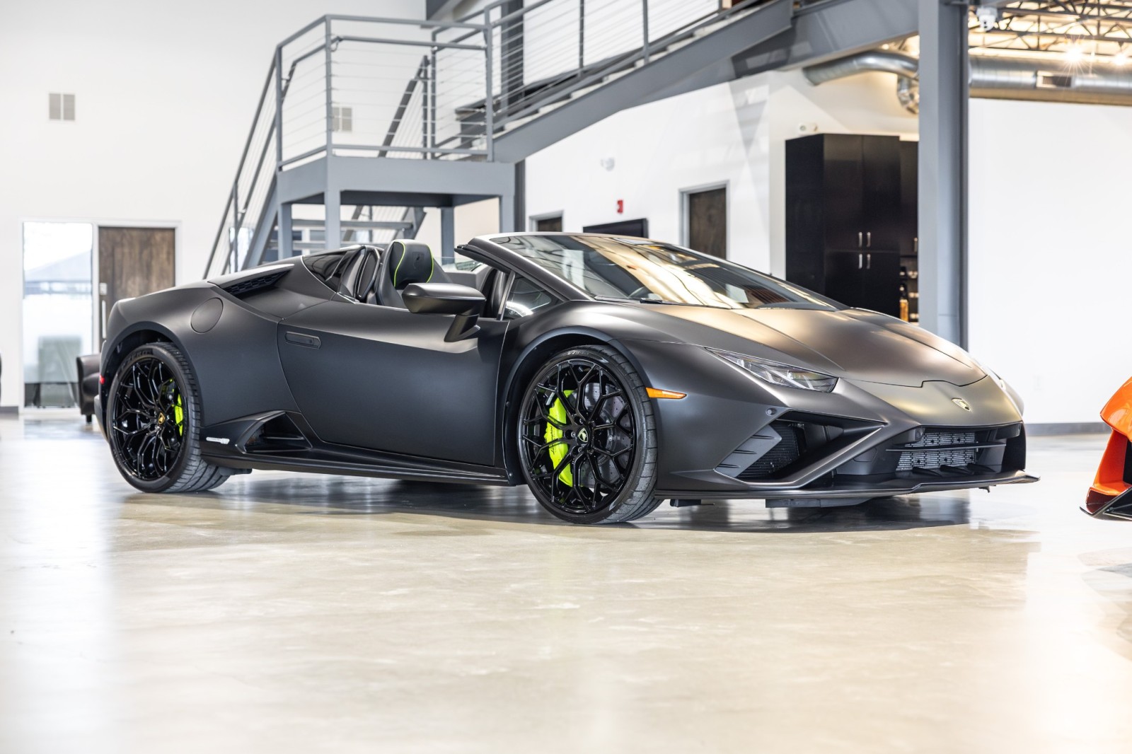 Used Car 2022 Lamborghini Huracan Evo  For Sale Under $330,000 In Boerne, Texas