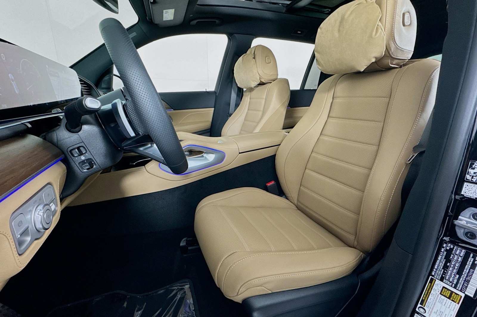 New 2026 Obsidian Black Metallic Mercedes-Benz GLS 580 4MATIC® SUV image 17