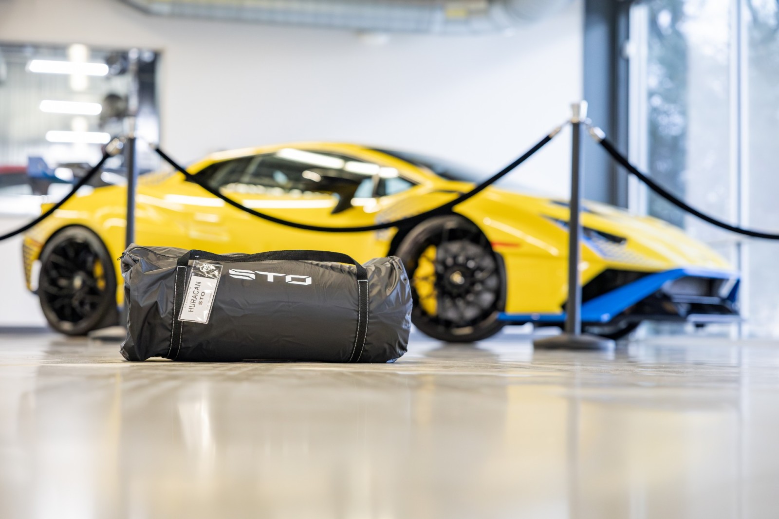 Used Car 2022 Lamborghini Huracan Sto  - $14k Giallo Belenus Paint - Sport Seats - Dark Chrome Interior For Sale Under $400,000 In Boerne, Texas