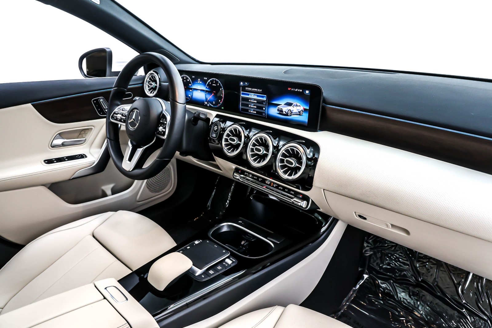 Used 2021 Polar White Mercedes-Benz A 220 Sedan image 15