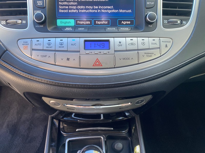 2012 Hyundai Genesis 3.8L SUNROOF PREM PKG in , 