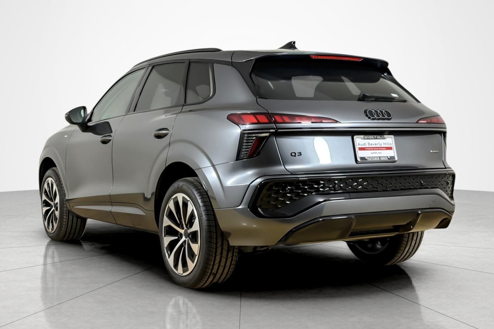 New 2026 Daytona Gray Pearl Effect Audi S line quattro image 4