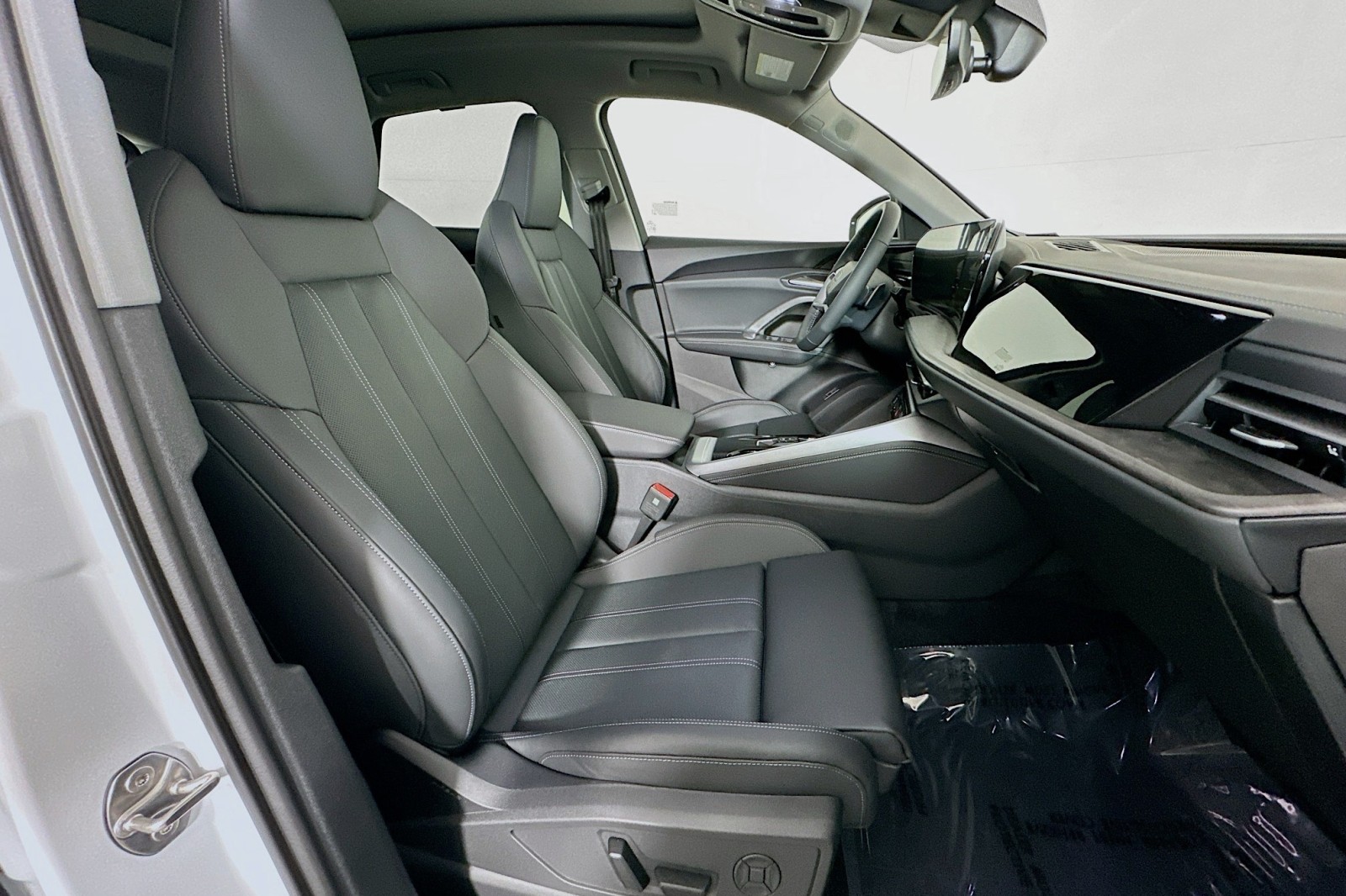 New 2025 Glacier White Metallic Audi Premium Plus image 8