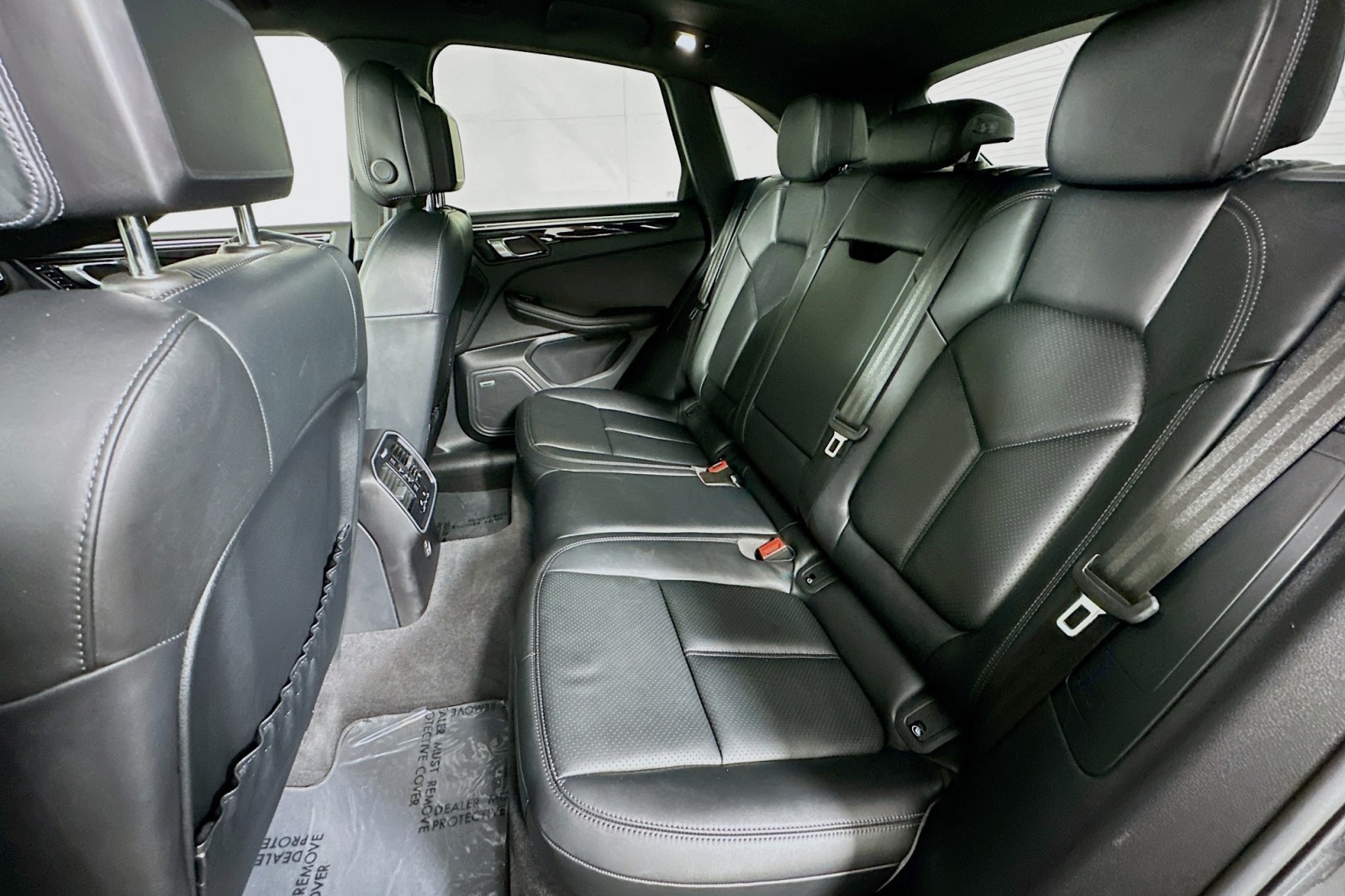 Used 2023 Volcano Grey Metallic Porsche S image 9