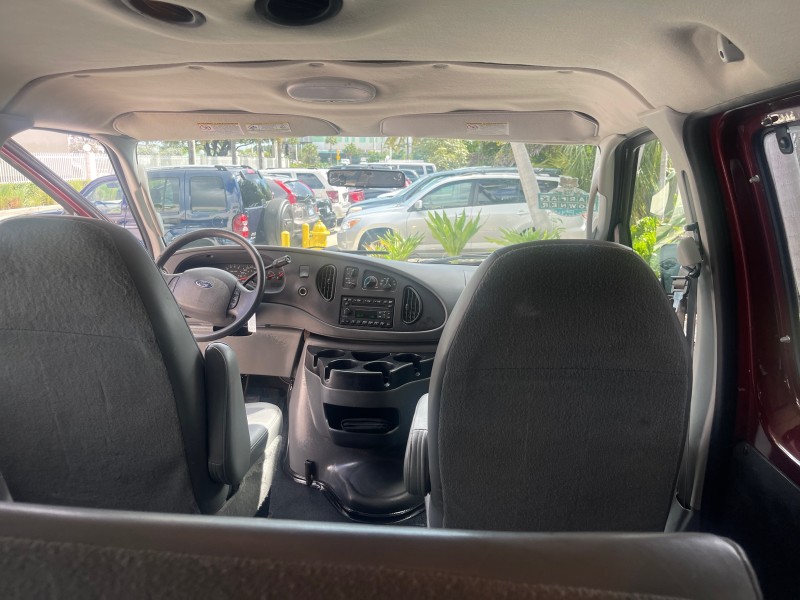 2006 Ford Econoline Wagon XLT 8 PASS LOW MILES 56328 in ,