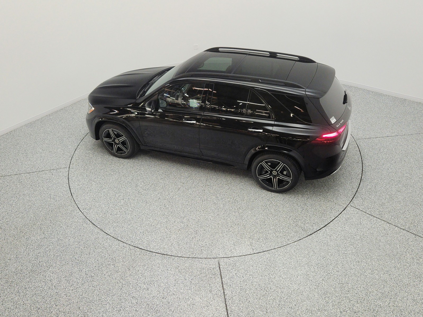 New 2026 Obsidian Black Metallic Mercedes-Benz GLE 450 4MATIC® SUV image 16