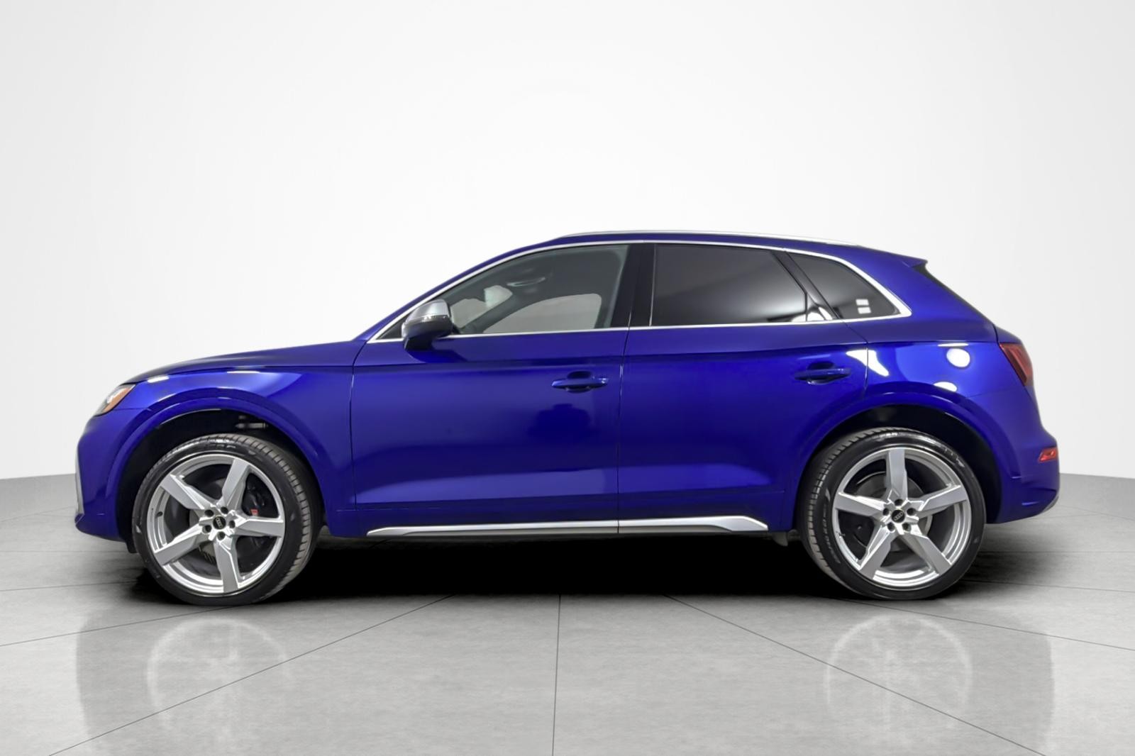 Used 2023 Ultra Blue Metallic Audi Premium Plus 3.0 TFSI quattro image 2