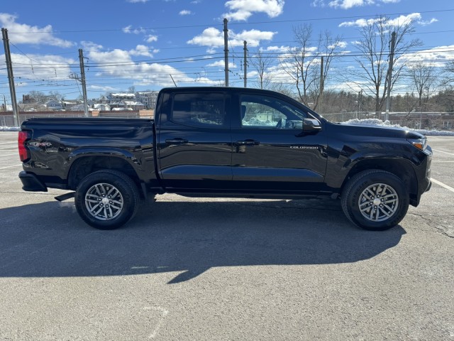 2023 Chevrolet Colorado 4WD LT 7