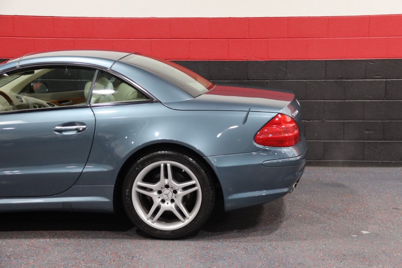 2006 Mercedes-Benz SL500 AMG Sport 2dr Convertible in , 