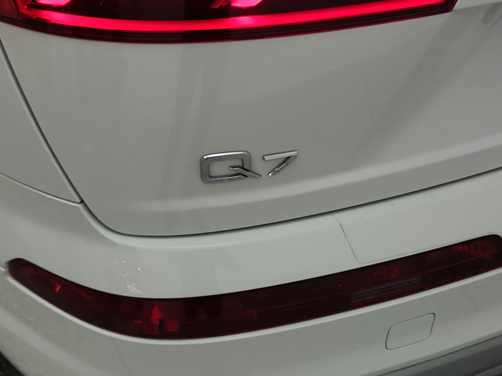 Used 2018 Carrara White Audi 3.0 TFSI Premium Plus image 23