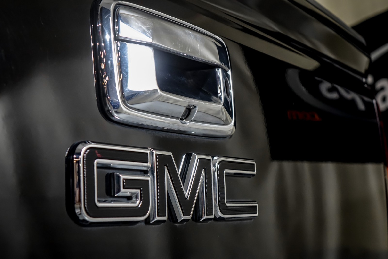 2015 GMC Sierra 2500HD Denali 44