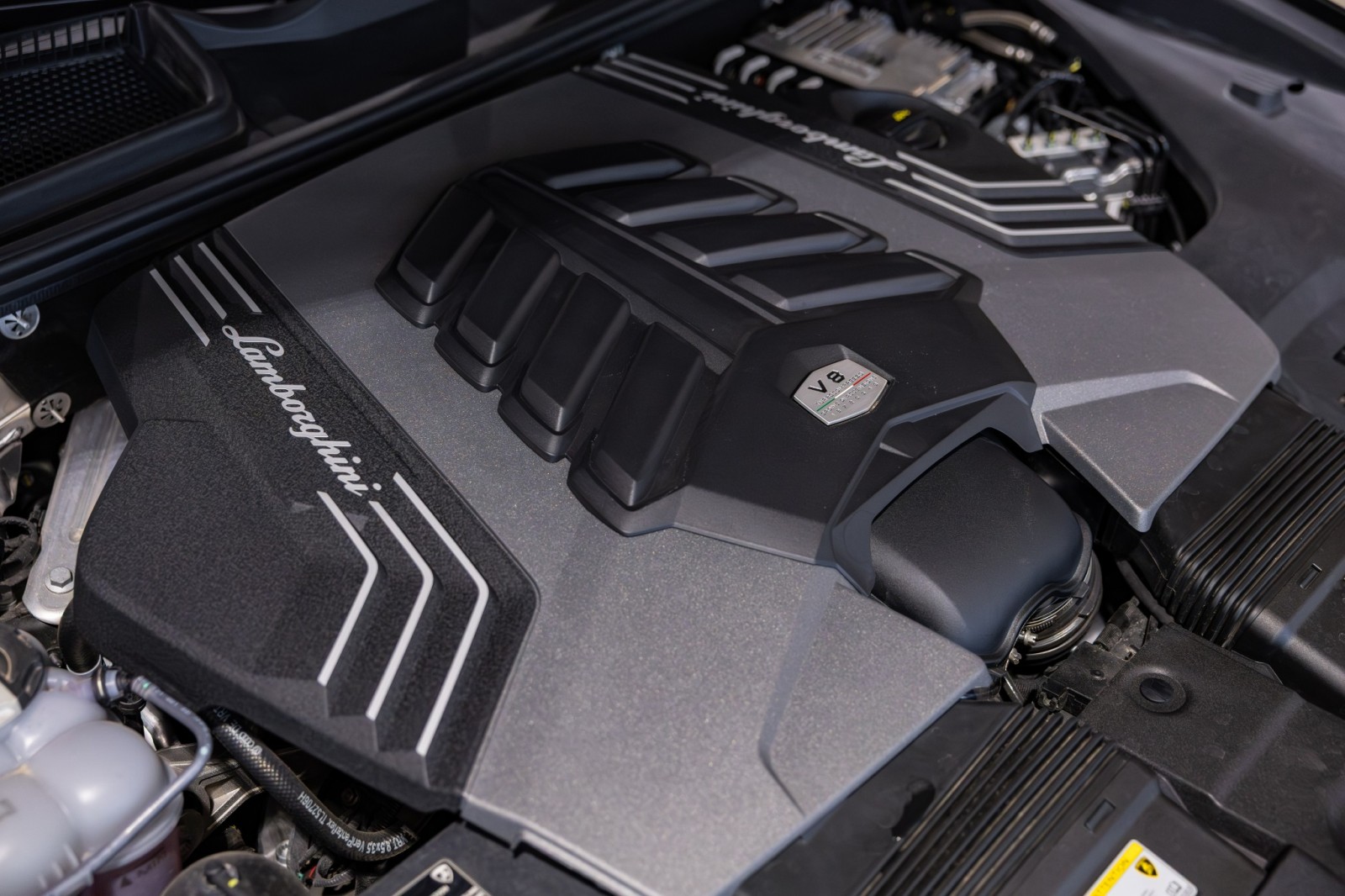 Used Car 2023 Lamborghini Urus  S For Sale Under $250,000 In Boerne, Texas