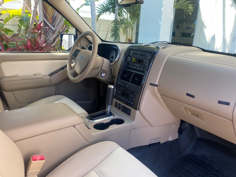 2008 Ford Explorer Sport Trac Limited LOW MILES 49,936 in , 