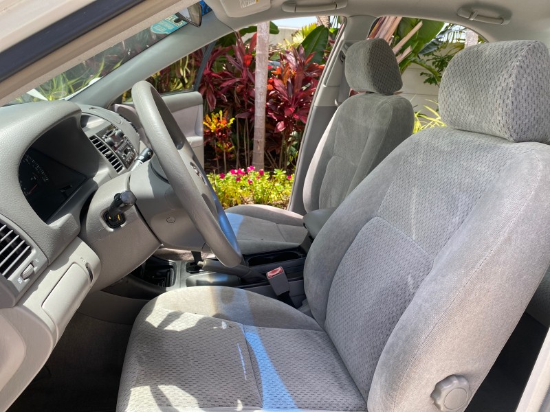 2003 Toyota Camry LE LOW MILES 61,005 in , 