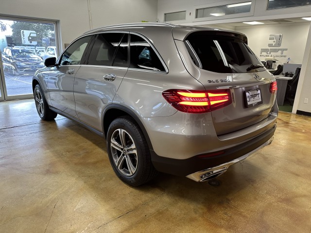 2019 Mercedes-Benz GLC GLC 300 9