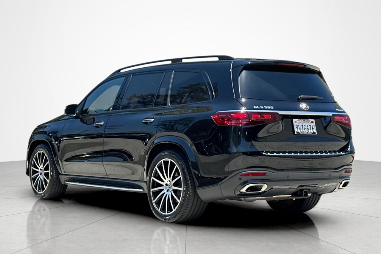 Used 2026 Black Mercedes-Benz GLS 580 image 3