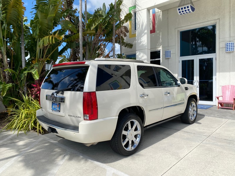 2010 Cadillac Escalade SUNROOF NAV Premium LOW MILES 66,933 in ,
