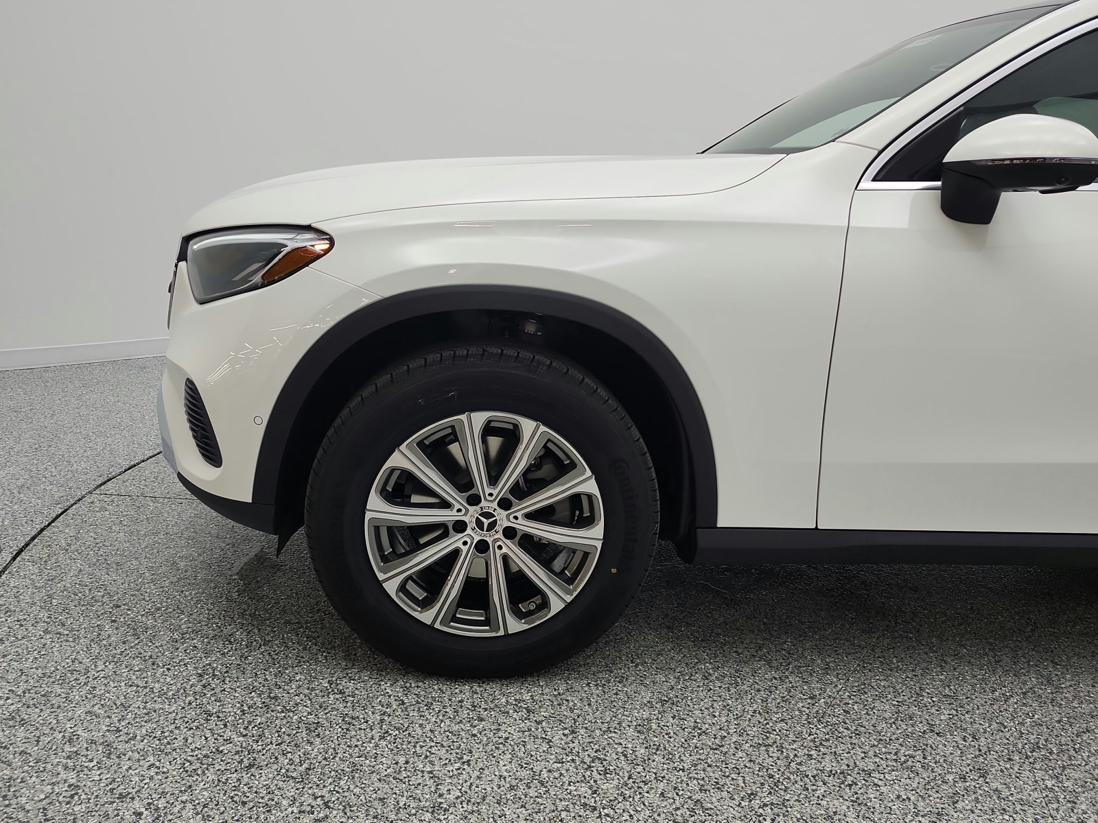New 2026 Polar White Mercedes-Benz GLC 300 image 22