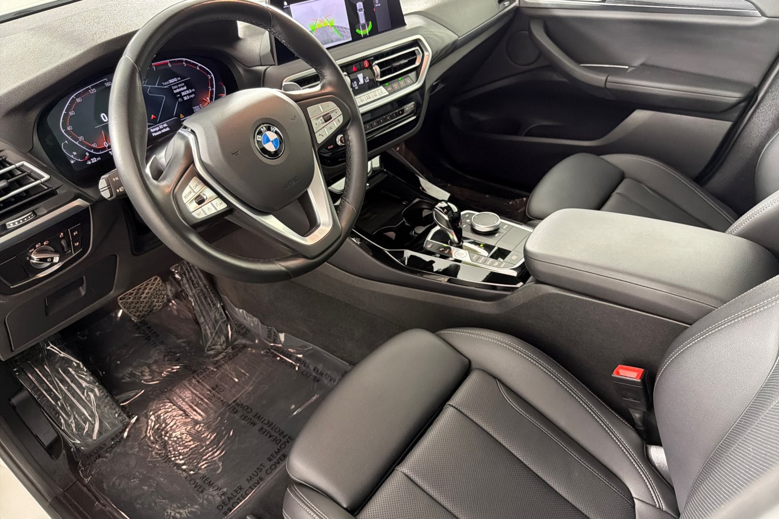 Used 2024 Alpine White BMW xDrive30i Sports Activity Vehicle image 9