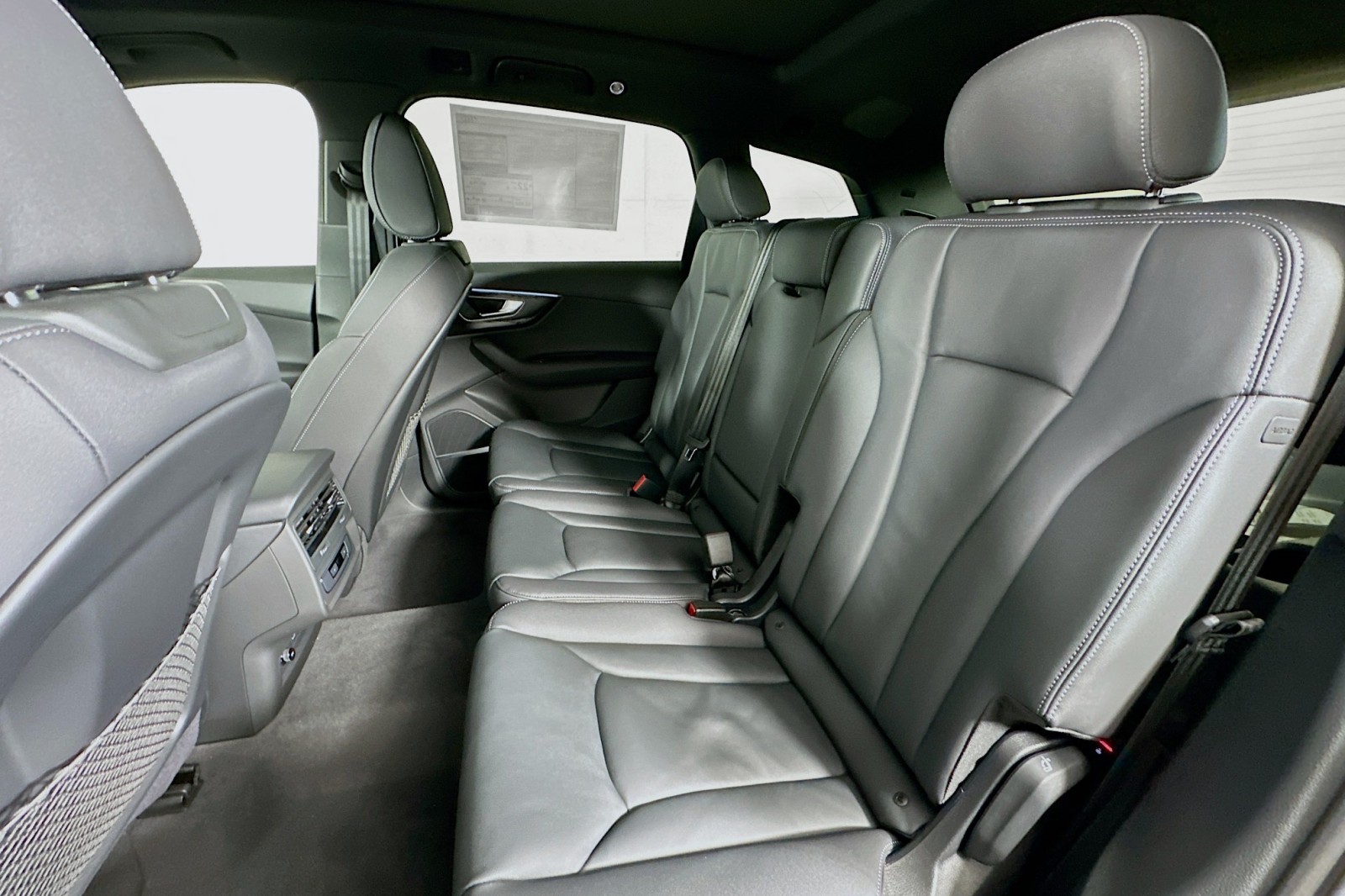 New 2026 Glacier White Metallic Audi Premium image 9