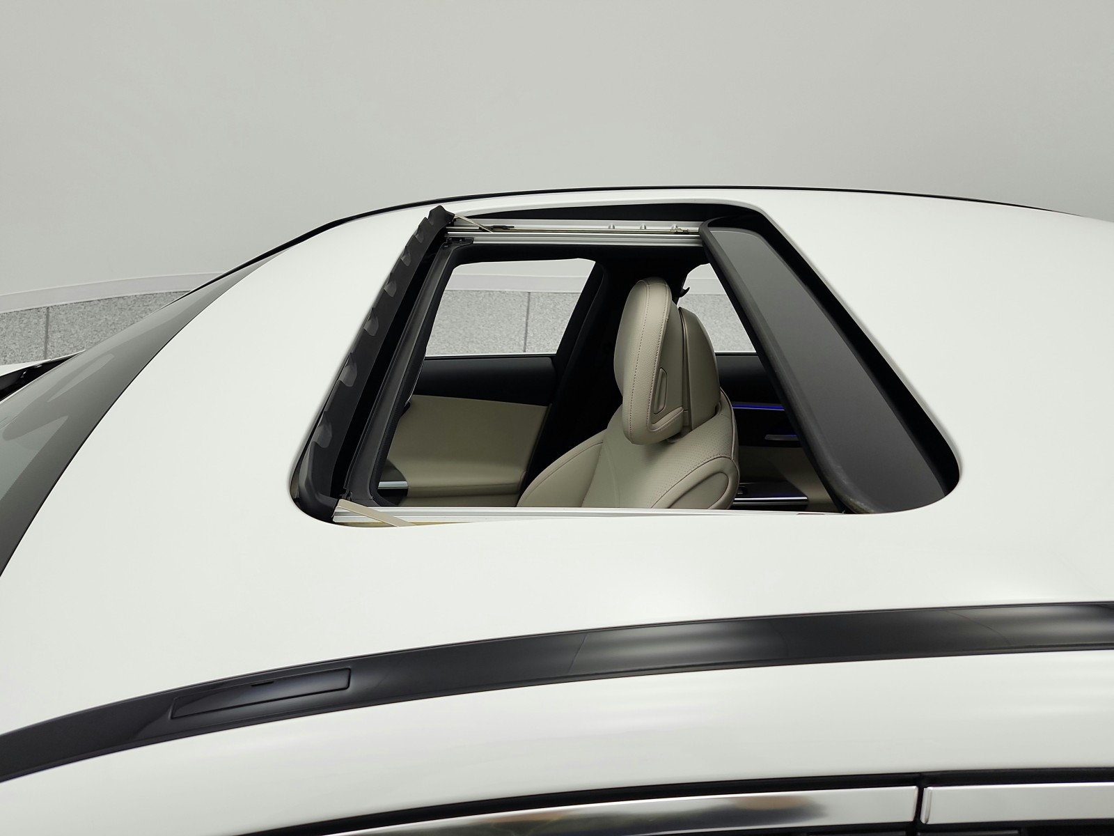 Certified Used 2024 Polar White Mercedes-Benz C 300 image 17