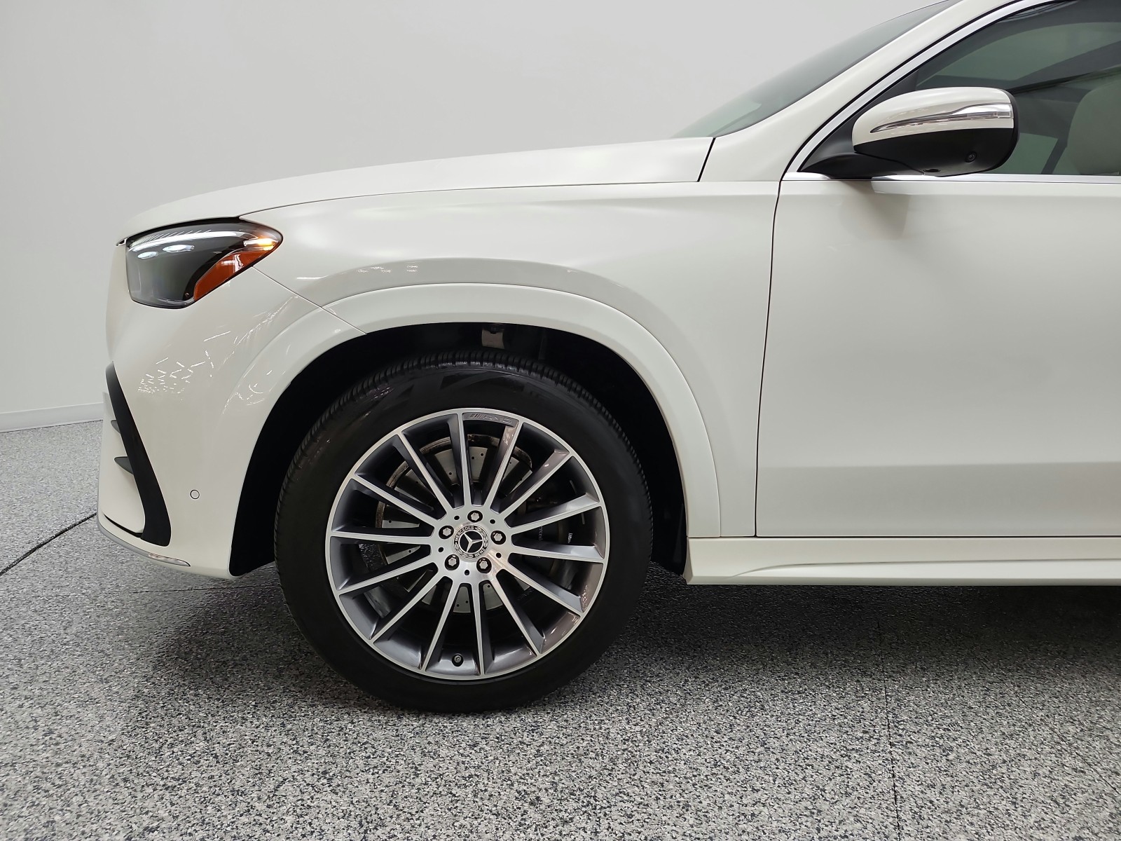 Certified Used 2024 Polar White Mercedes-Benz GLE 350 4MATIC® SUV image 22