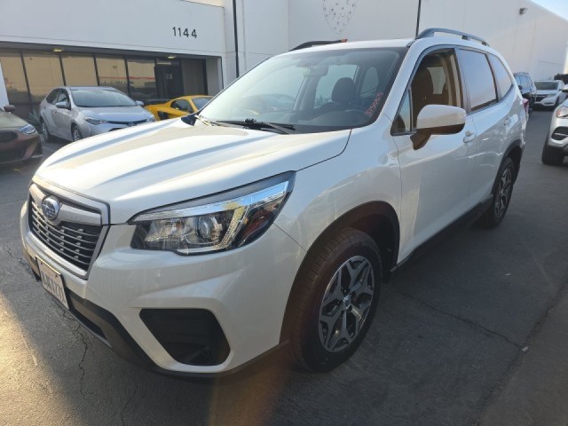 Crystal White Pearl 2019 Subaru Forester 2.5i Premium AWD SUV / Crossover All-Wheel Drive Continuously Variable Transmission