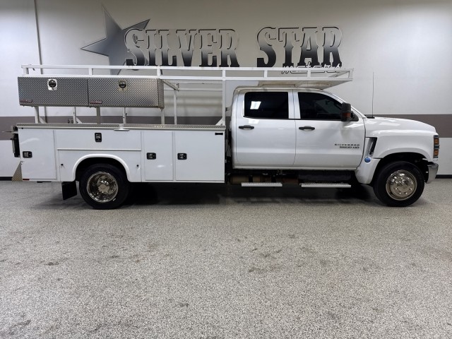 2020 Chevrolet Silverado MD 5500 Duramax RWD Utility/ Service Bed in , 