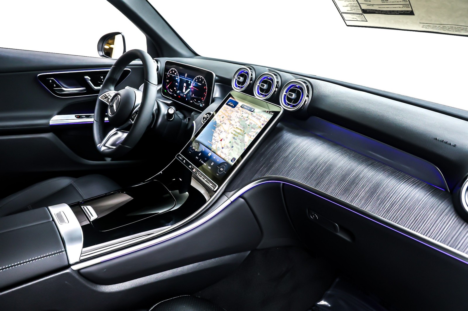 New 2026 Polar White Mercedes-Benz GLC 300 SUV image 5