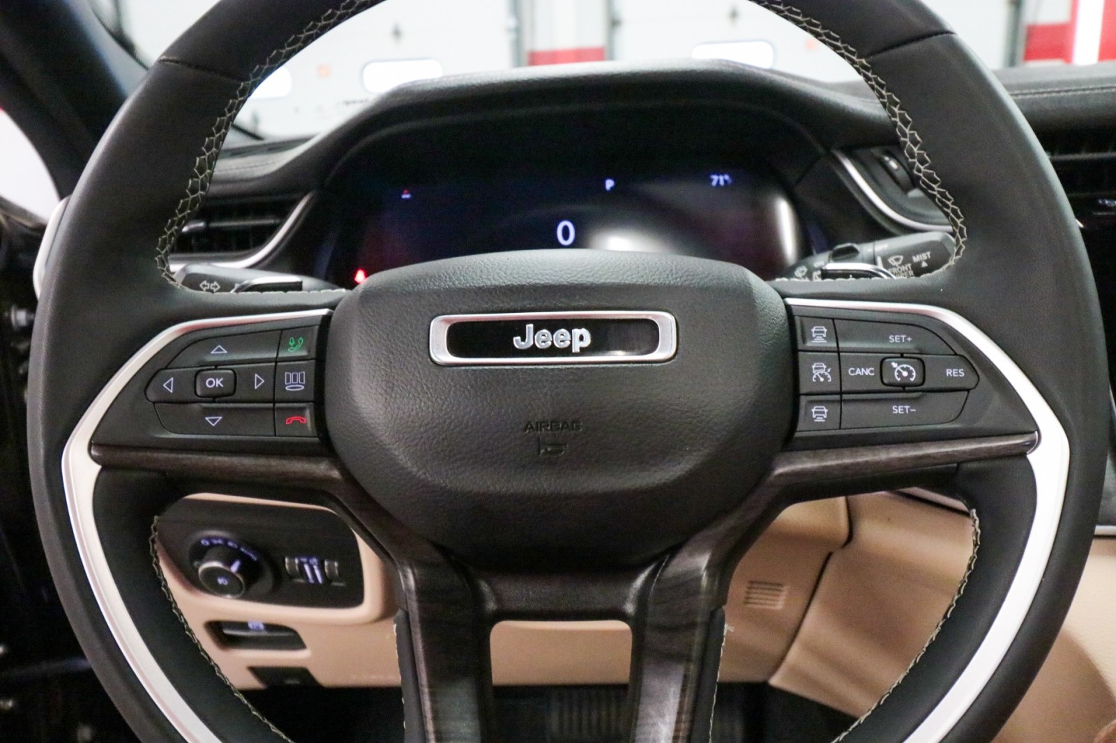 Used Car 2024 Jeep Grand Cherokee L  Limited For Sale Under $35,000 In Austin, Texas