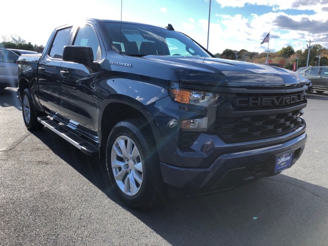 2022 Chevrolet Silverado 1500 Custom 2