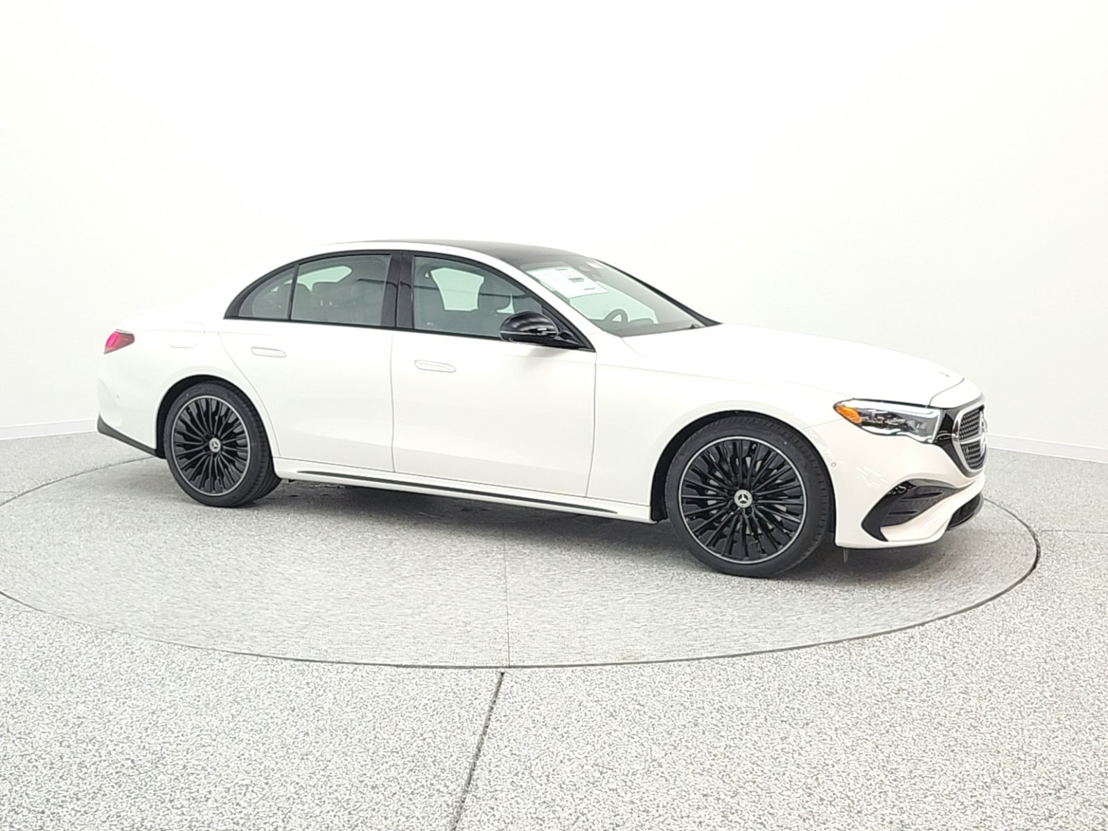New 2026 Polar White Mercedes-Benz E 350 image 3