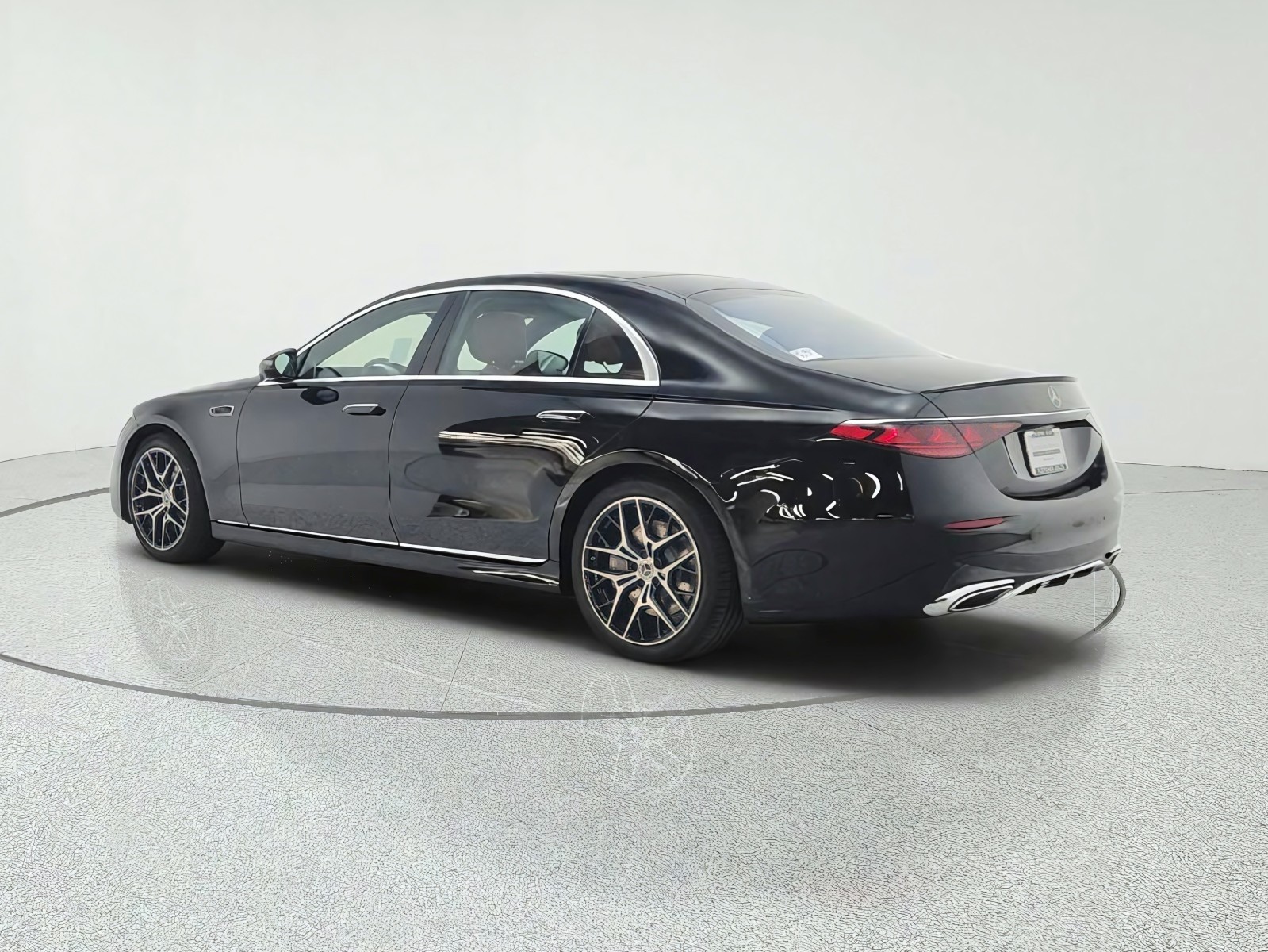 New 2027 Black Mercedes-Benz S 500 4MATIC® Sedan image 7