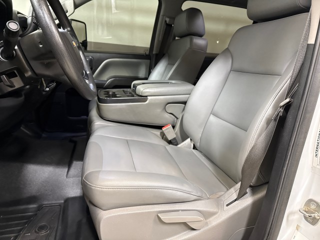 2020 Chevrolet Silverado MD 5500 Duramax RWD Utility/ Service Bed in , 