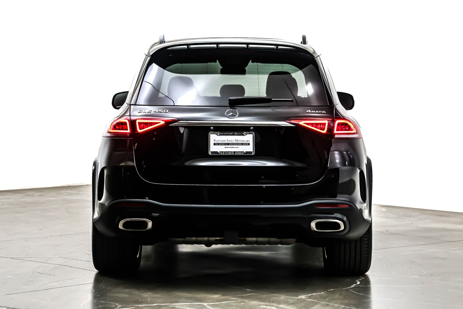 Certified Used 2022 Obsidian Black Metallic Mercedes-Benz GLE 450 4MATIC® SUV image 4