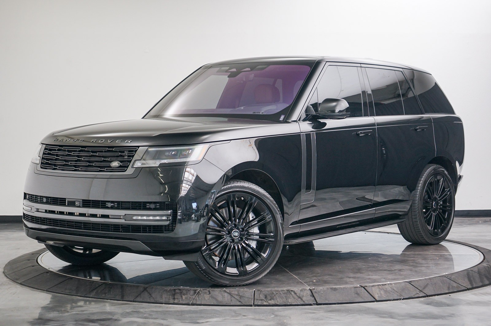 Gray (Amethyst Grey Purple SV Bespoke Ultra Met Gloss) 2023 Land Rover Range Rover P530 SE AWD SUV / Crossover All-Wheel Drive Automatic