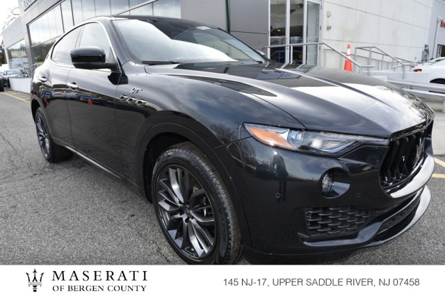Nero Assoluto Metallic 2024 Maserati Levante GT AWD SUV / Crossover All-Wheel Drive Automatic