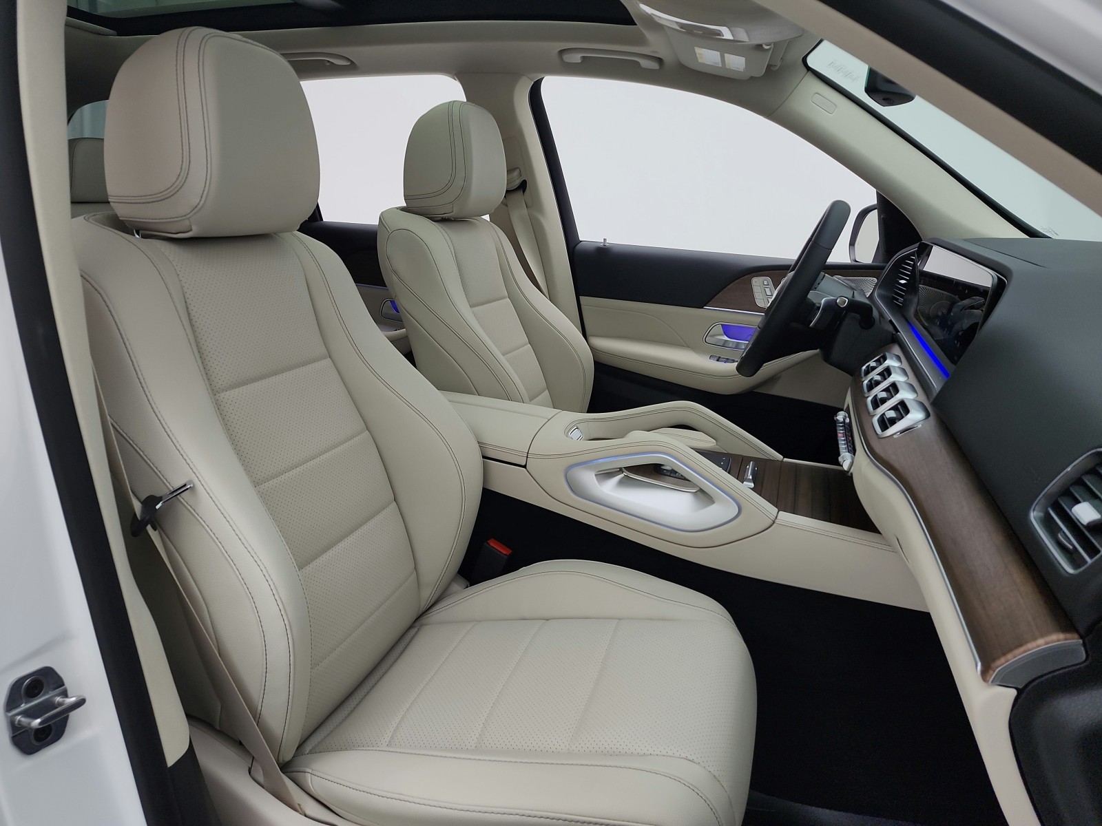 New 2026 Polar White Mercedes-Benz GLE 450 image 13