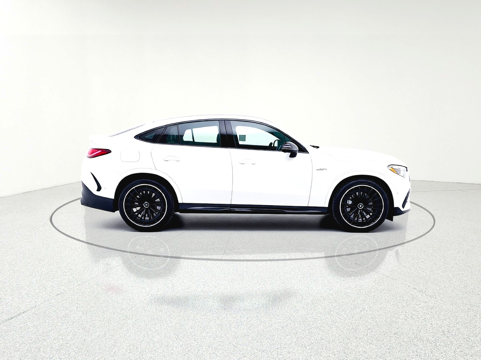 New 2026 MANUFAKTUR Moonlight White Metallic Mercedes-Benz AMG® GLC 43 4MATIC Coupe image 21