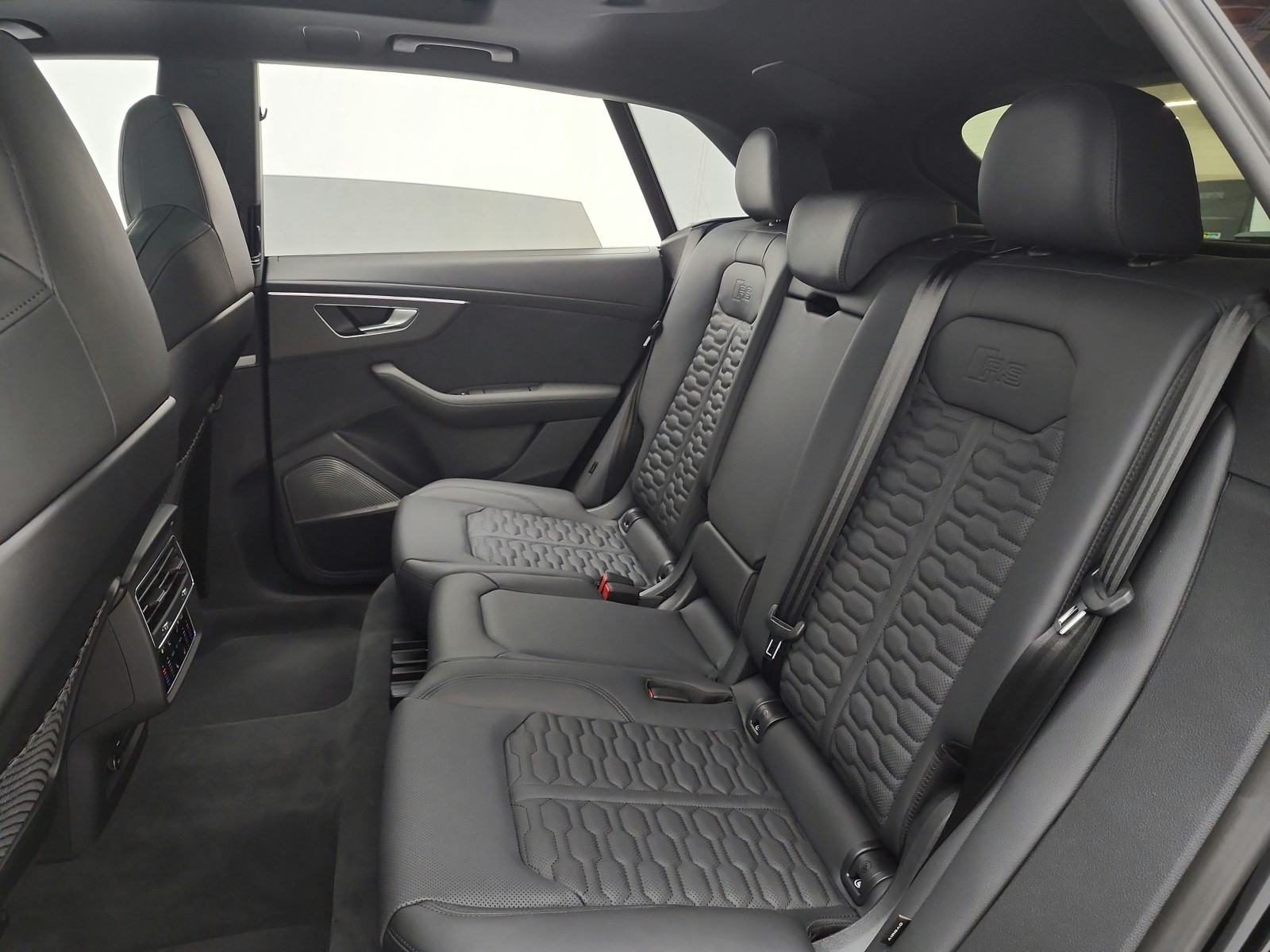 New 2026 Mythos Black Metallic Audi performance quattro image 11