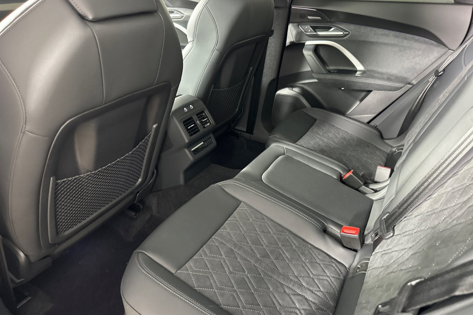New 2026 Daytona Gray Pearl Effect Audi Premium Plus 3.0 TFSI quattro image 11