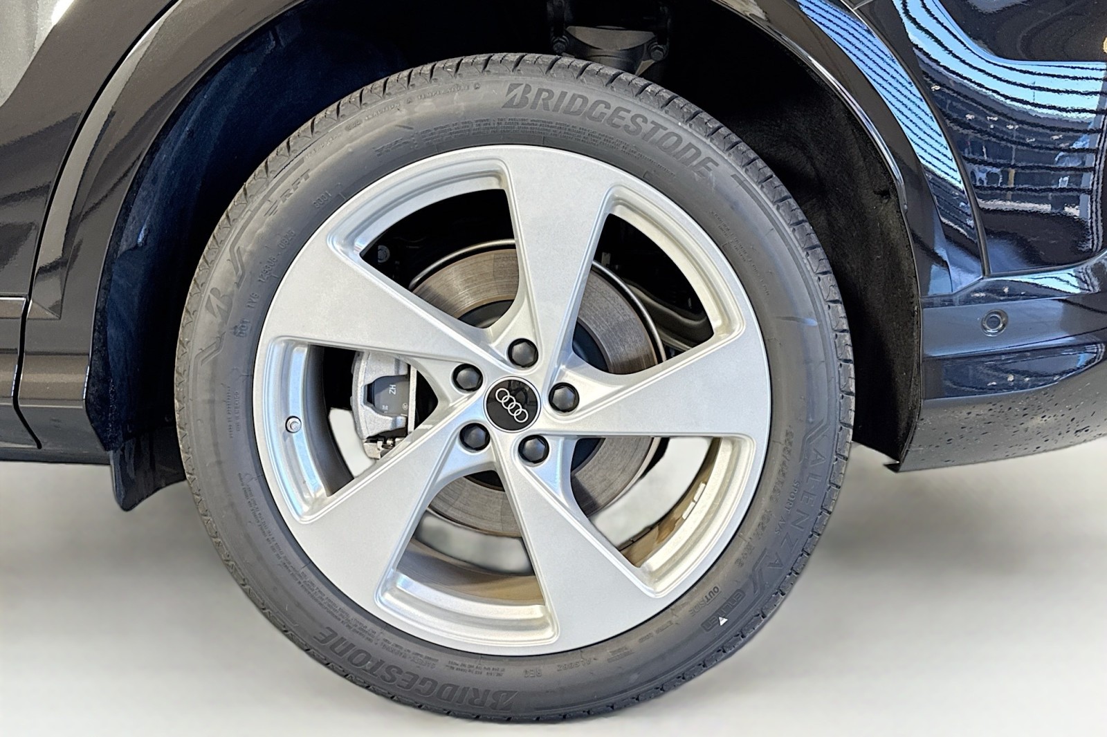 New 2025 Mythos Black Metallic Audi Prestige 2.0 TFSI quattro image 9