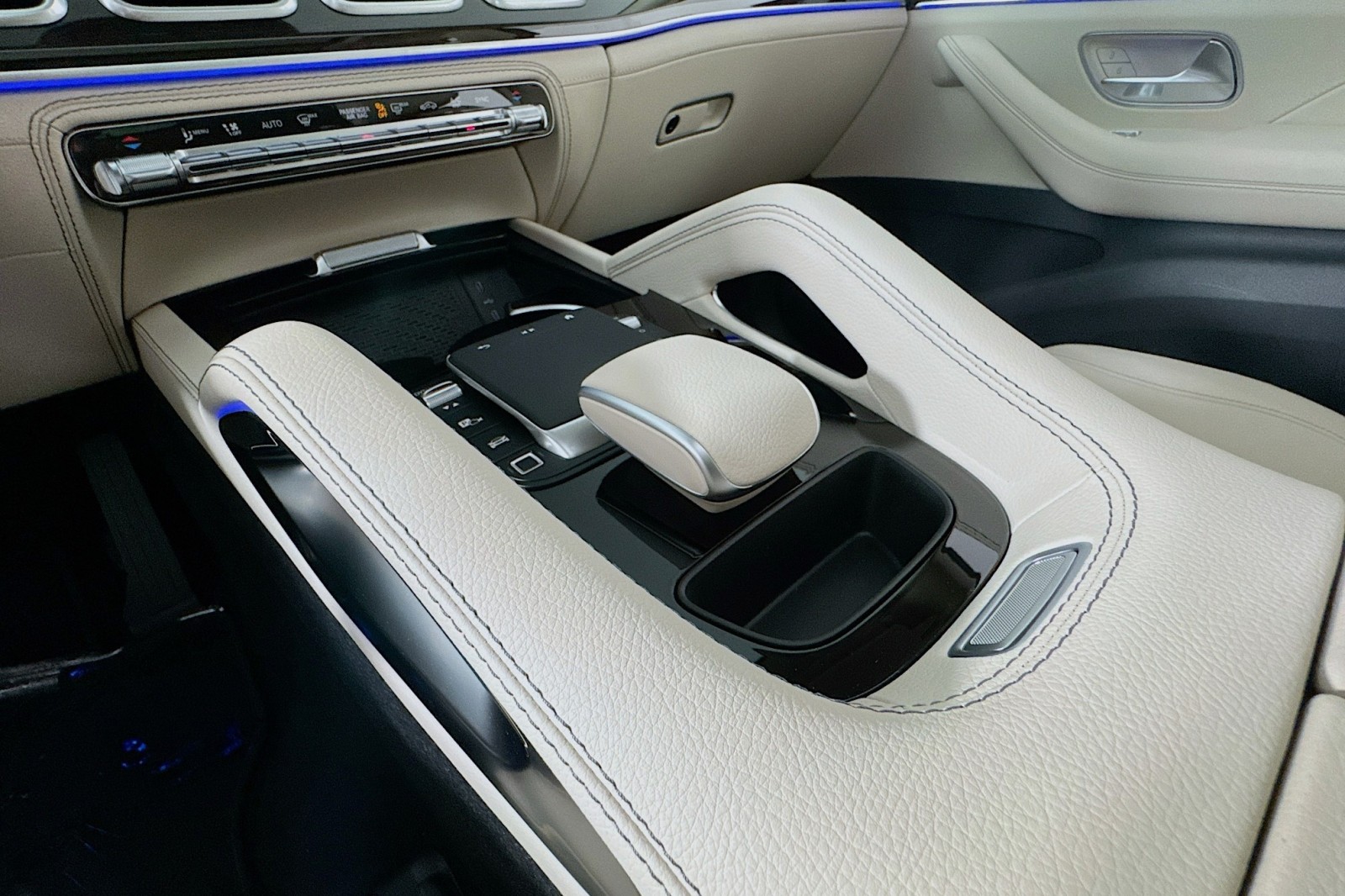 New 2026 Polar White Mercedes-Benz GLE 350 SUV image 5